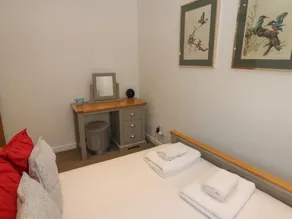 Bumblebee Cottage, Aysgarth Falls - Image 2