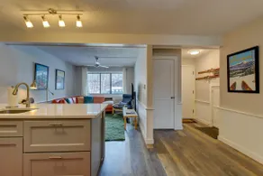 The Knotty Chipmunk - Cozy Condo - Sleeps 6 - Image 5