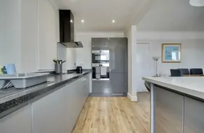 Lennox Lodge 2 - Image 5