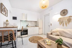 Ethereal Aura Apartment - 1 Min to the Beach - Image 3