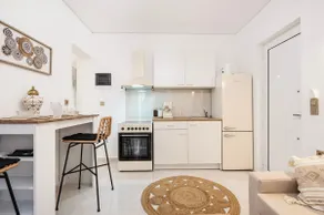 Ethereal Aura Apartment - 1 Min to the Beach - Image 4