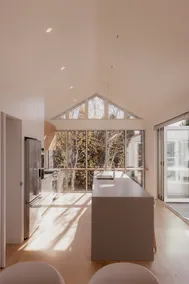 Beachfront Estate with Tennis Court - Image 4