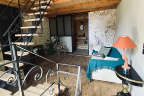 Charming accommodation on 3 levels - Image 2