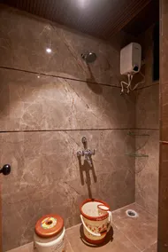 Elite 1 BHK luxurious appartment - Image 5