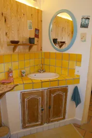 Tha Yird's room - Image 5