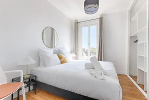 Large family apartment - 4 bedrooms - Image 2