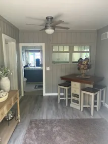 2-bedroom cottage, Pleasant Lake - Image 2