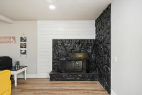 Ash St Retreat – Renovated Gem - Image 5