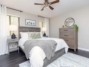 Bright & Spacious w/ Fast Wi-Fi - Image 3