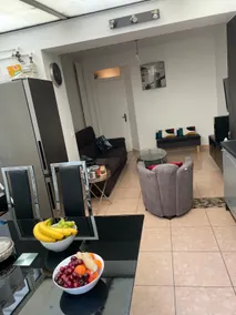 Cozy house near the center of Paris - Image 3