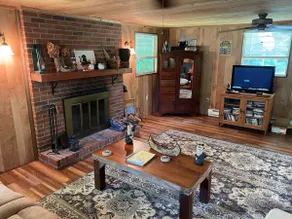 Rustic Charm, Mountain Getaway - Image 2