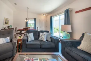 2Br 2 Ba near Brownwood w 4 seater golf cart - Image 2