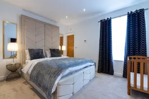 Stylish Refurbished House 2BR Stockport Manchester - Image 2