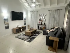 The Sunshine 3BR Villa Near Ocho Rios with Pool, Gym and Beach Access in Gated Community - Image 2