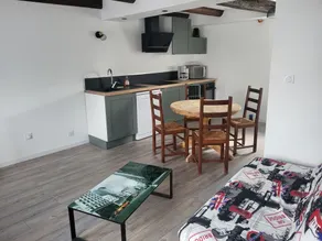 Small quiet house - Image 3