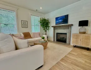 Wharf Street Coastal Escape - 3BR Old Town Luxury - Image 4