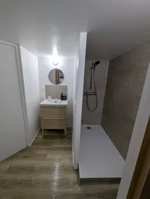 Cozy and atypical apartment - Image 2