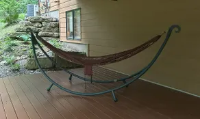 Comfortable retreat w/sounds of nature! Firepit - Image 5