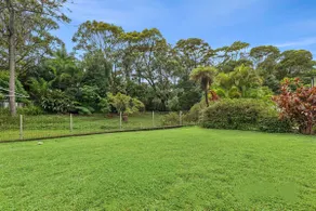 Walk to Beach, New to Airbnb! - Image 3
