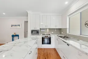 Walk to Beach, New to Airbnb! - Image 5