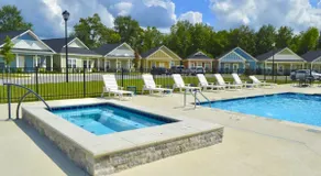 The Cottages 100 Pet Friendly 2 Bd 2 Ba - Image 2