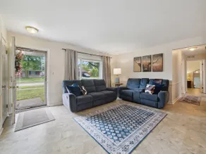 Family Friendly 4 Beds/Sleeps 6 - Image 4