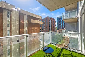 Heart Of YYC | Stunning Studio | AC - Image 4