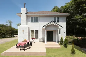 Whitewashed English-style villa | Wood stove & BBQ | Maximum of 19 people | Pola Resort Karuizawa Muse - Image 3