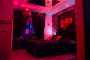 The secret of the two love rooms - Image 5