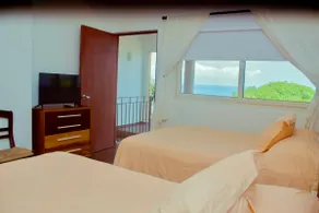 ”Dreamy Escape by Secluded Beach + FAST WiFi!” - Image 5