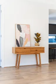 A Quiet Bright & Stylish Family Home - Image 4