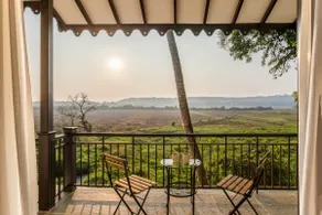 3BHK |CozyPool+Jacuzzi |StayVista| Casa Meraki@Goa - Image 5
