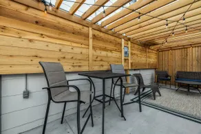 Tulsa Getaway w/Pergola-Grill-TV's in Every Room - Image 4