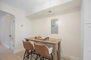 Home away from home - Image 4