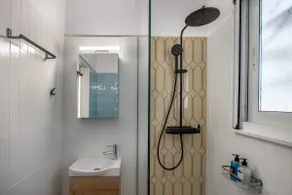 New Renov. Gorgeous 3Br Apt in Prime Location - Image 5