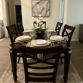 The Stay Awhile @ LG: Spacious & Elegant 2br/3ba - Image 2