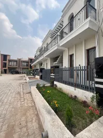 Stay Royal BNB - Luxury Villa - Image 2