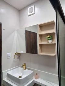 Modern Apartment not Downtown - Image 2