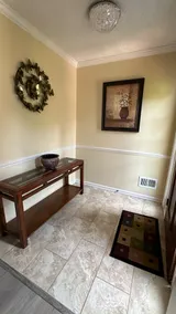 3 bedroom, 4 bed ranch home - Image 5