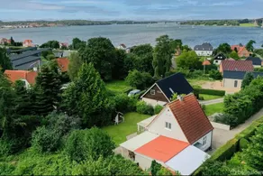 House by beach and forest - 6 people - Image 3