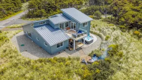 Ocean Views, Hot Tub, 3 King Suites - Image 3