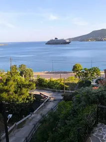 Sea view apartment - Image 3