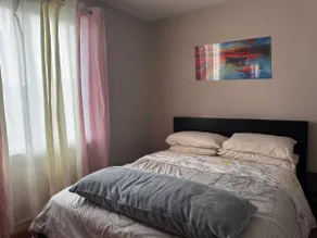 2BR | A/C, Parking, Near Airport, Restaurant, Bus - Image 5