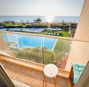 GW317 Gugel Waves Amazing Seaview Pool Apartments - Image 3