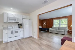 Astor Cottage Hideaway - Image 5