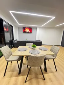 Modern Loft with Private Jacuzzi and Parking - Image 3