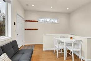 Southampton Village Apartment - Image 4