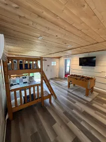 Lake Daze at Higgins - Cozy Up North Retreat - Image 4