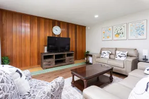 Charming 4-Bedroom Retreat House - Image 5