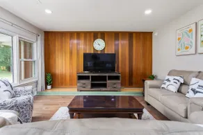 Charming 4-Bedroom Retreat House - Image 4